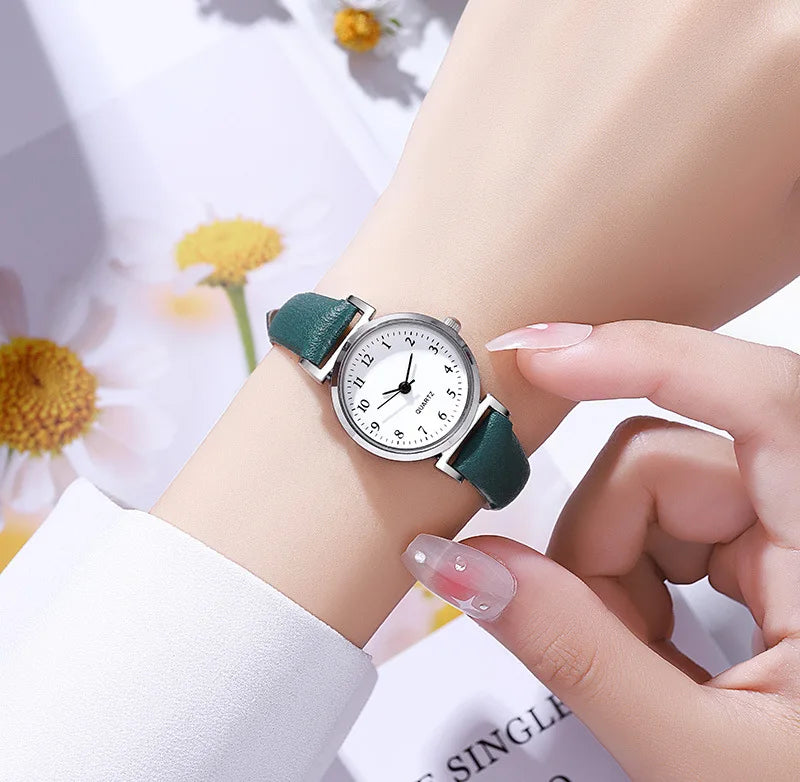 Montre Femme Simple Ronde Quartz Bracelet Cuir – Élégante Minimaliste Cadeau