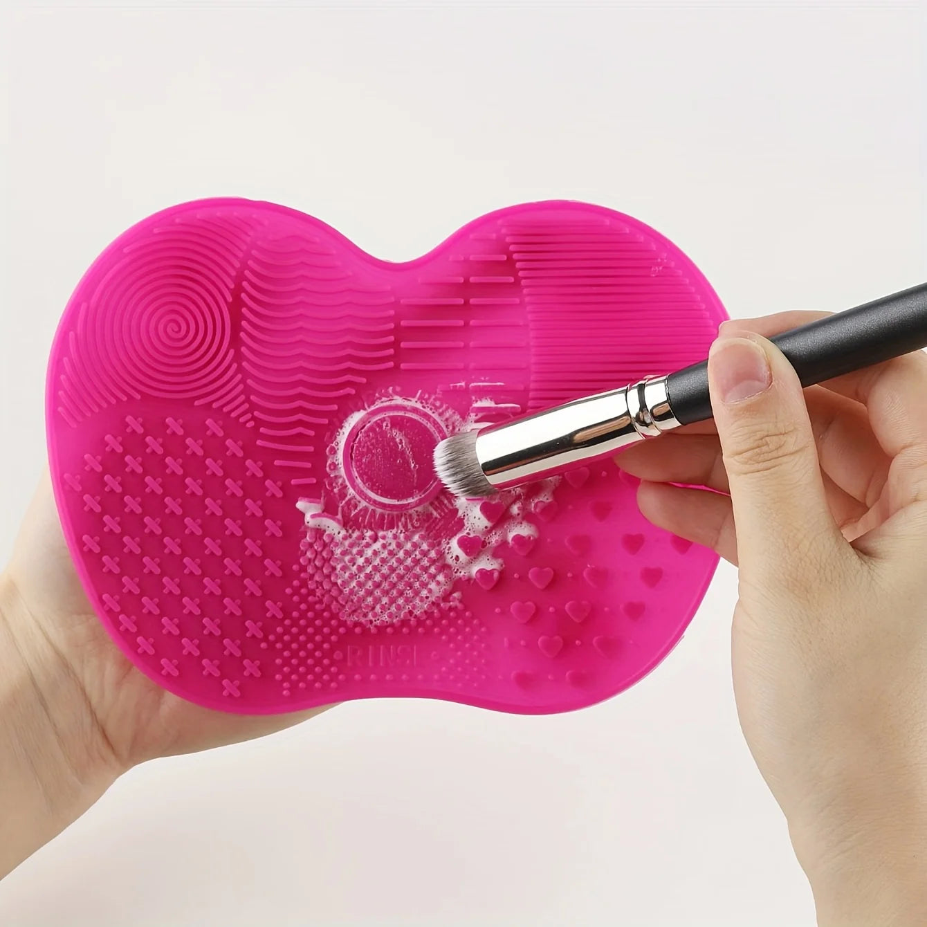 Pad Nettoyage Pinceaux Maquillage Silicone – Forme Pomme | Ventouses & Sans Forméhyde