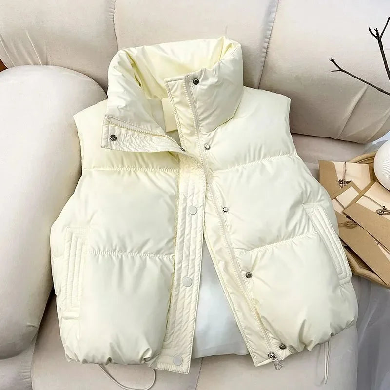 Gilet Doudoune Femme Sans Manches Col Montant Chaud Léger Casual Hiver – Veste Matelassée Élégante Confortable | Mode 2026