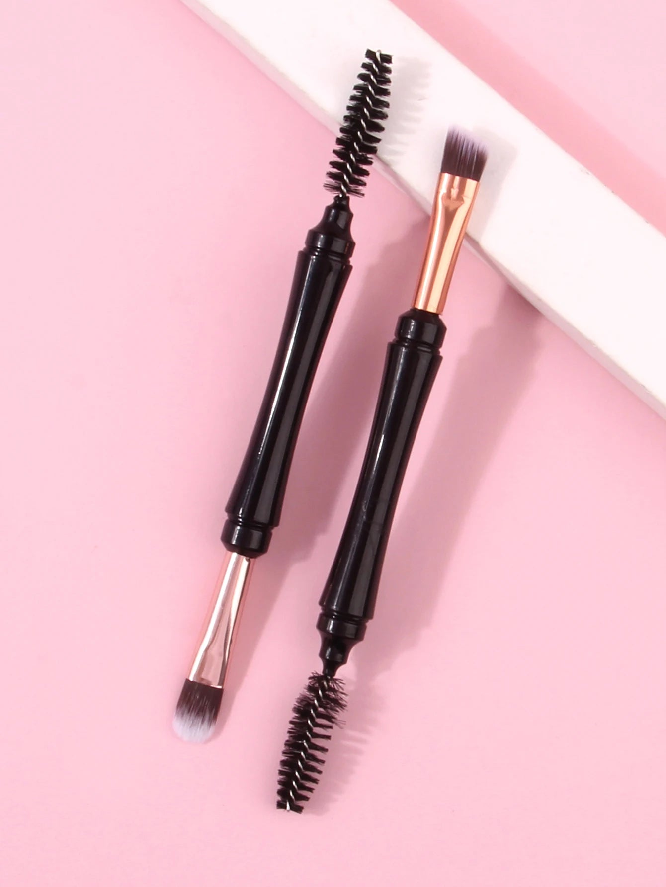 Mini Pinceau Double Embout Fards & Eyeliner – Couvercle Anti-Poussière | Microbrush Cils & Sourcils Portable