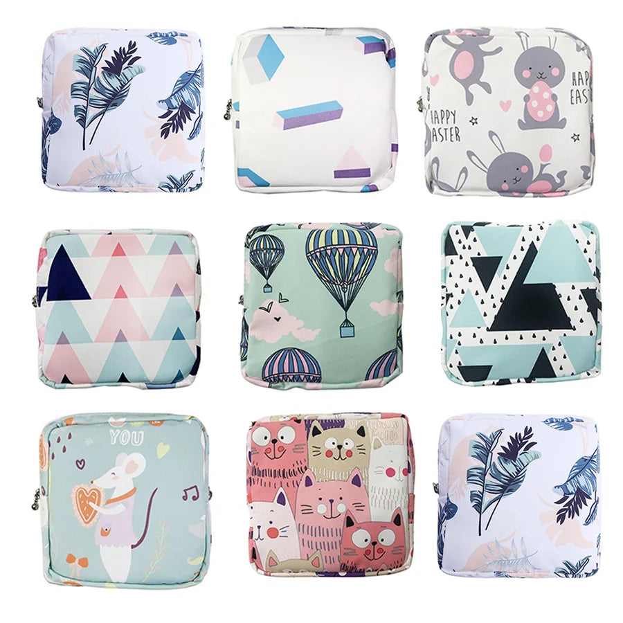 Mini Trousse Cosmétique Zippée Femme – Serviettes Hygiéniques, Rouge à Lèvres & Voyage | Pochette Monnaie & Écouteurs