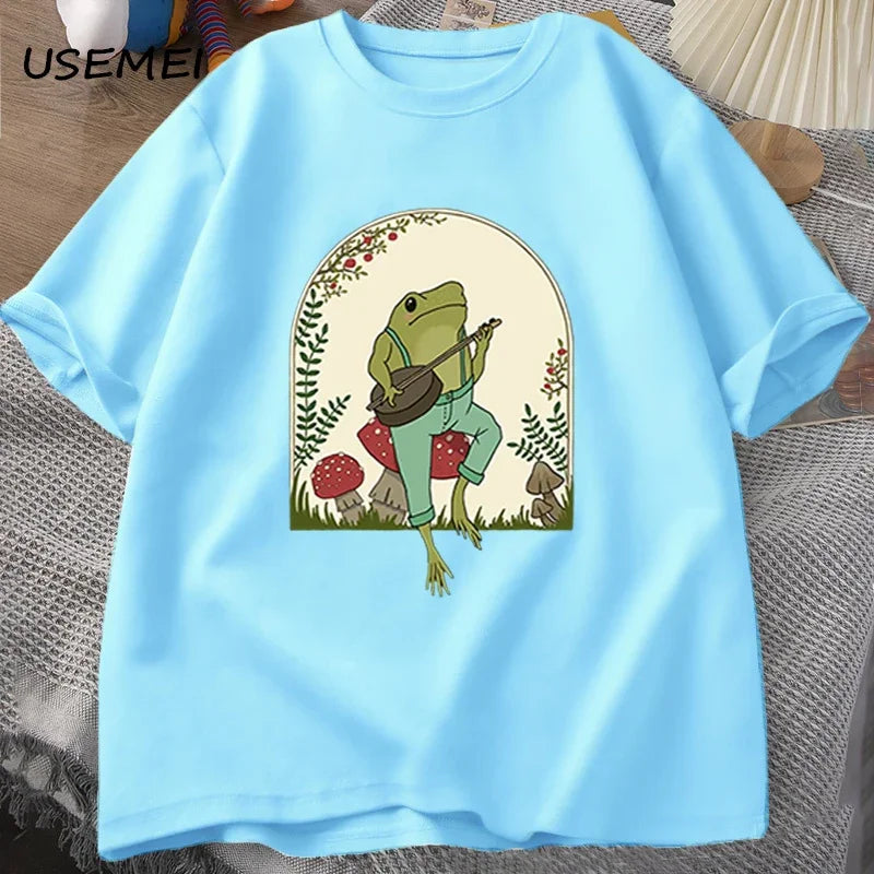 T-Shirt Homme Cottagecore Grenouille Banjo Champignon Aesthetic Coton Manches Courtes – Kawaii Nature Streetwear | Mode Homme Tendance
