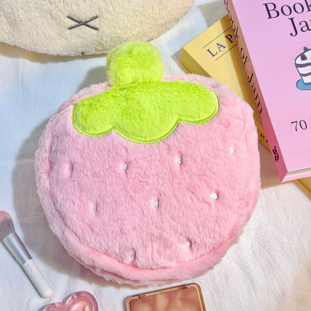 Trousse Maquillage Fraise Peluche – Grande Capacité | Organisateur Cosmétique Voyage