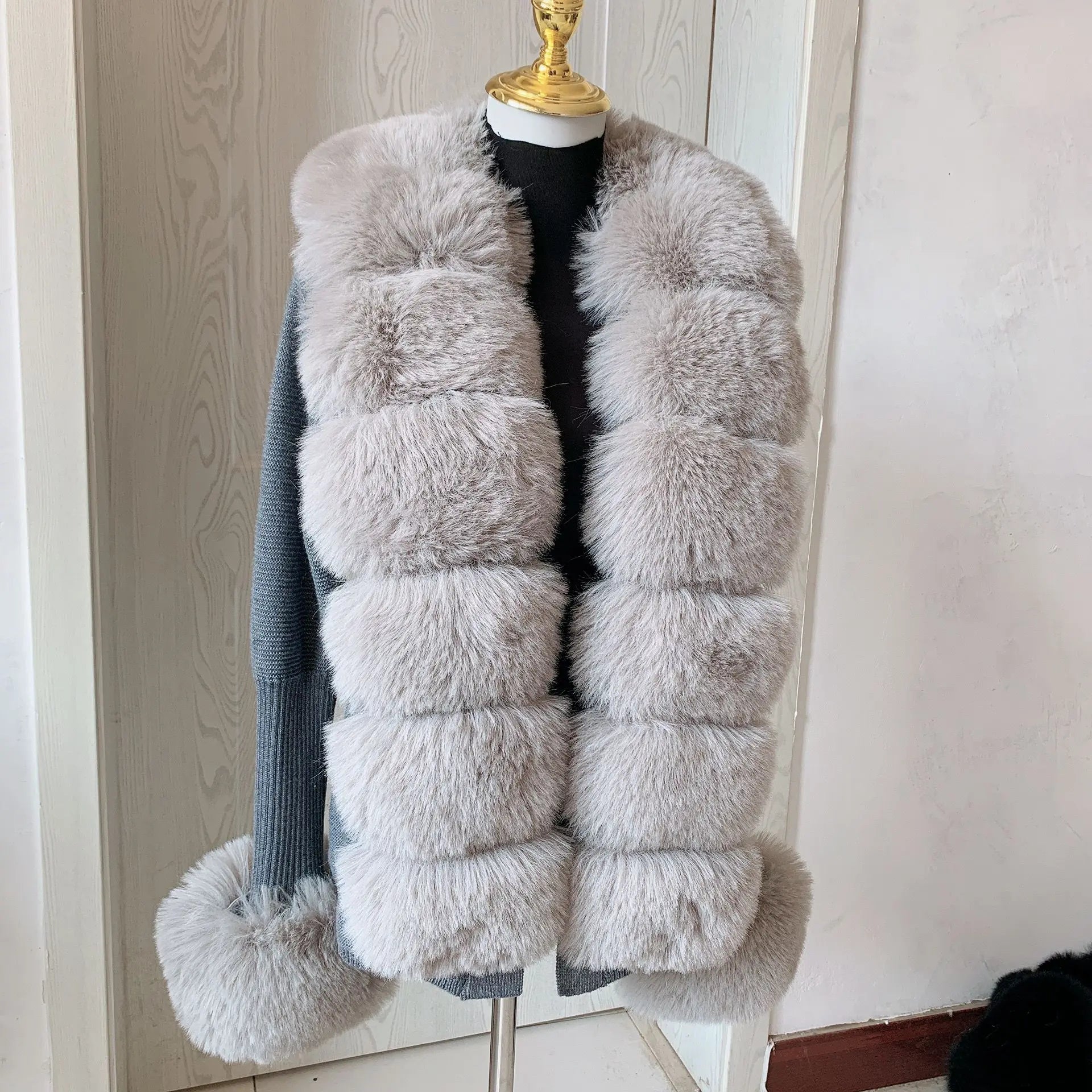 Damen Cardigan Strick Kragen Kunstpelz Fuchs Elegant – Chic & Luxuriöser Pullover Mantel | Frühling Herbst
