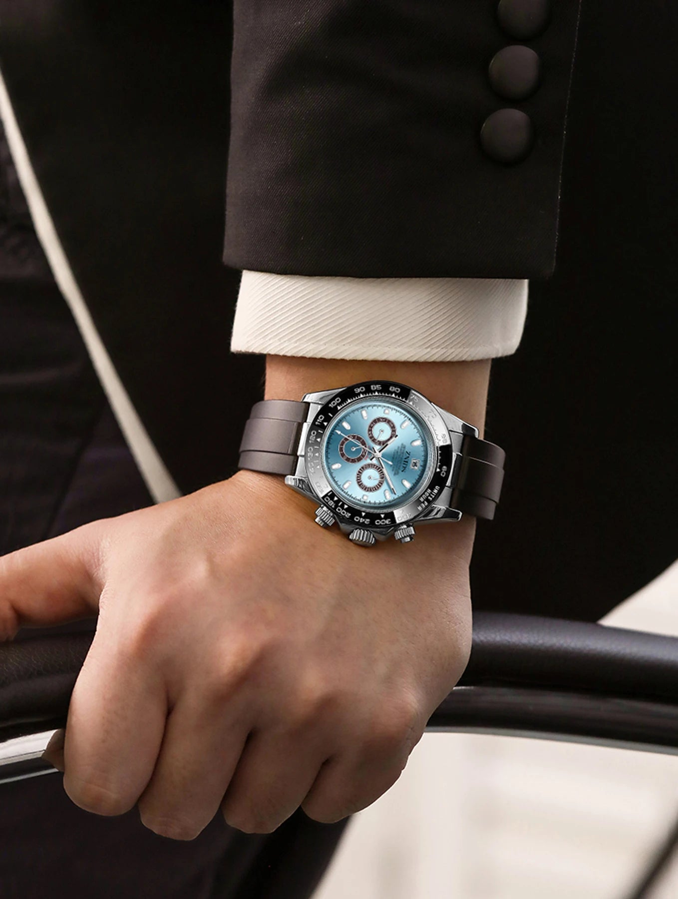 Montre Homme Luxe Légère Quartz Bracelet Silicone – Étanche Multifonction Business & Quotidien