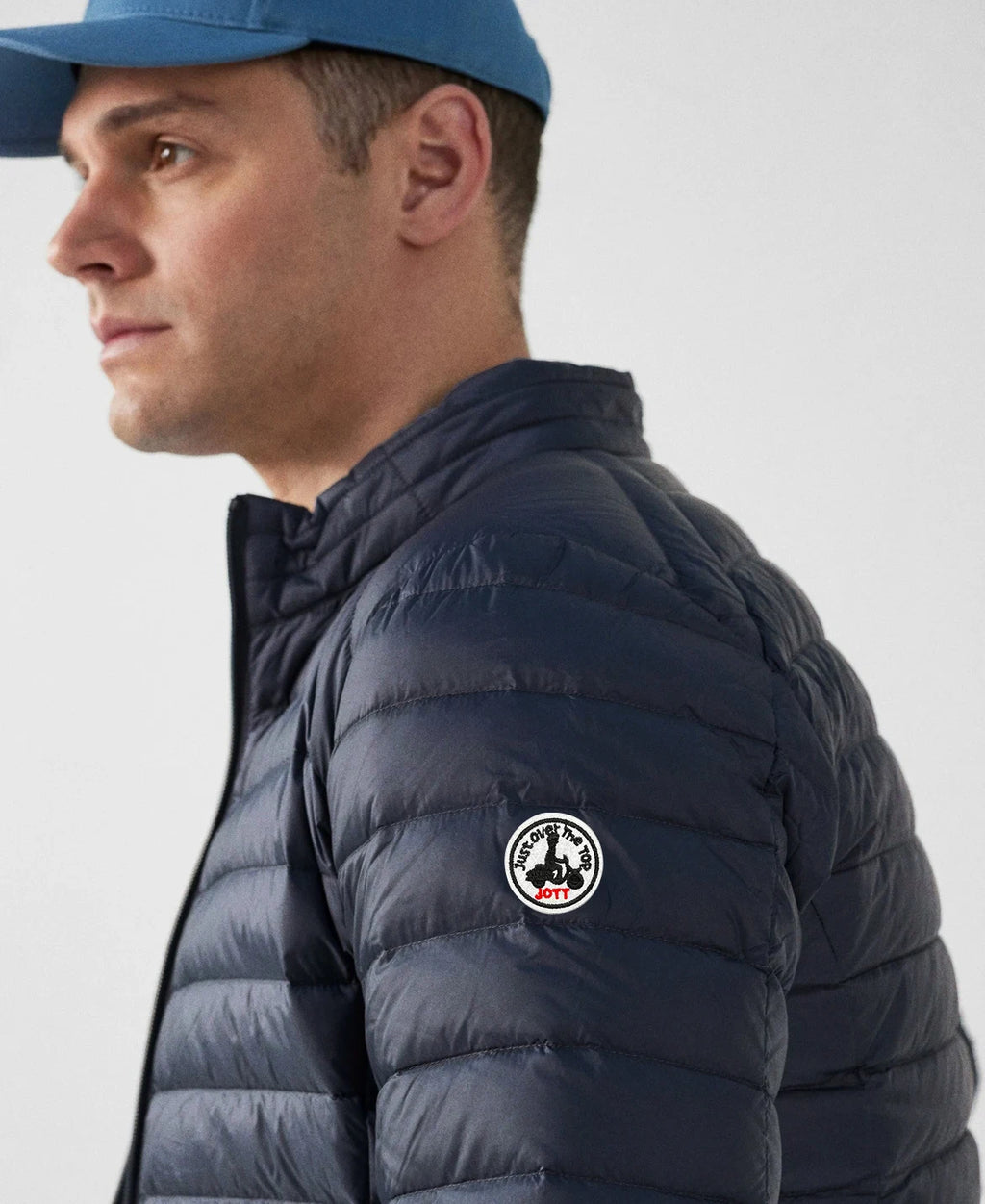 Doudoune Légère Unisexe Manches Longues Zip Broderie Logo Capuche – Coupe-Vent Chaude Printemps Automne Sortie | Mode Homme & Femme Premium