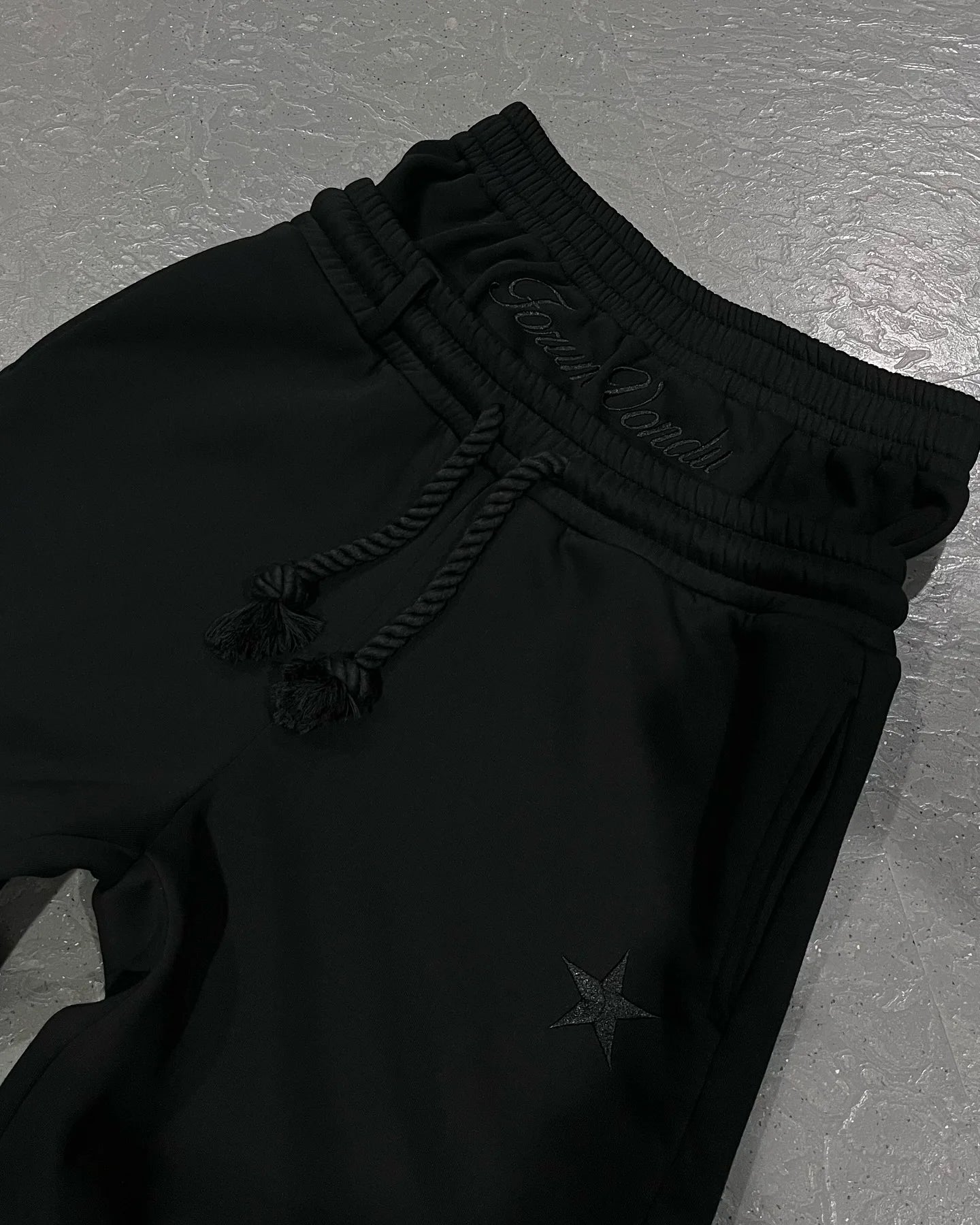 Jogging Harajuku Loose Double Taille Y2K Américain Couleur Unie Broderie Lettres Hip Hop Cordon Casual – Streetwear Unisexe | Mode Tendance