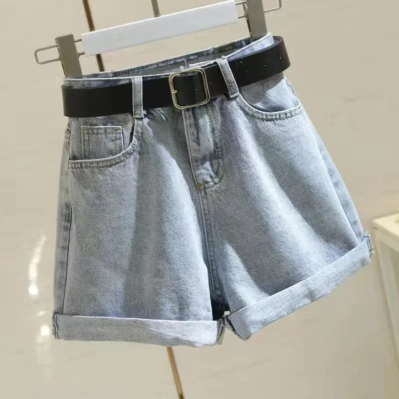 Short Jean Femme Taille Basse Denim Lavé Rivets Broderie Ailes Moto Y2K Gothic Sexy – Style Hot Girl Vintage
