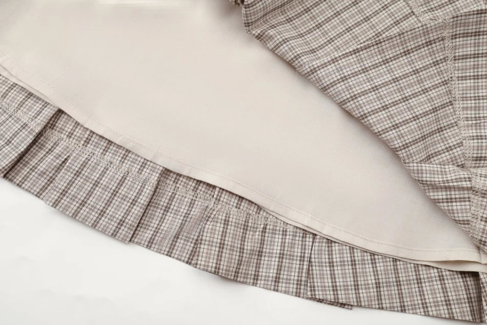 Tenue Assortie Famille – Robe Smockée Carreaux Marron Fille & Pull Tricoté Garçon Collection Heritage