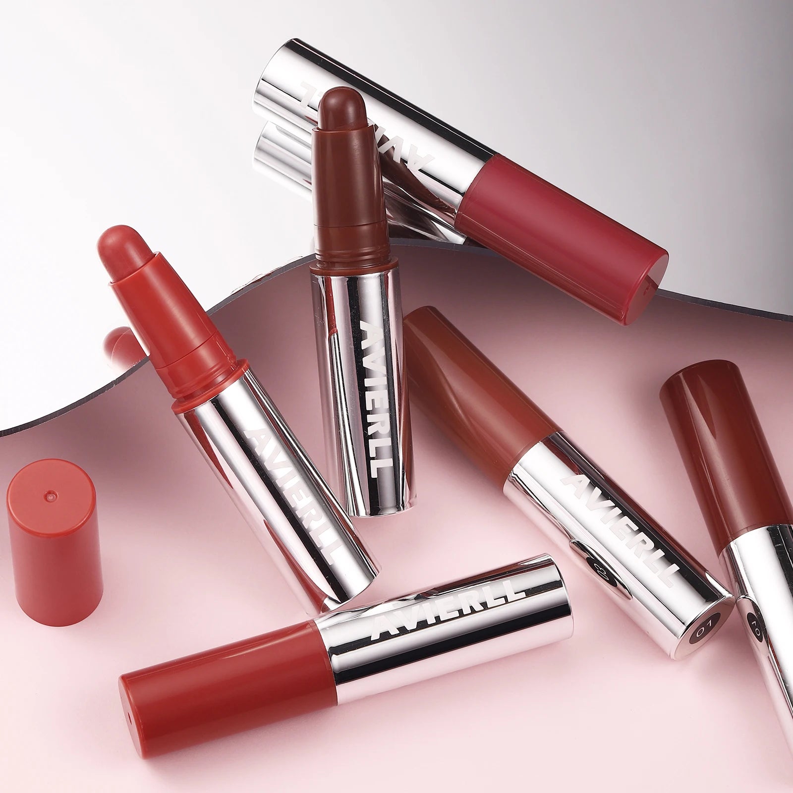 Rouge à Lèvres Mat Hydratant – Stylo Rotatif Facile à Appliquer | Waterproof Longue Tenue