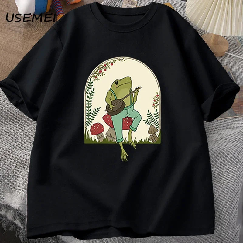 T-Shirt Homme Cottagecore Grenouille Banjo Champignon Aesthetic Coton Manches Courtes – Kawaii Nature Streetwear | Mode Homme Tendance