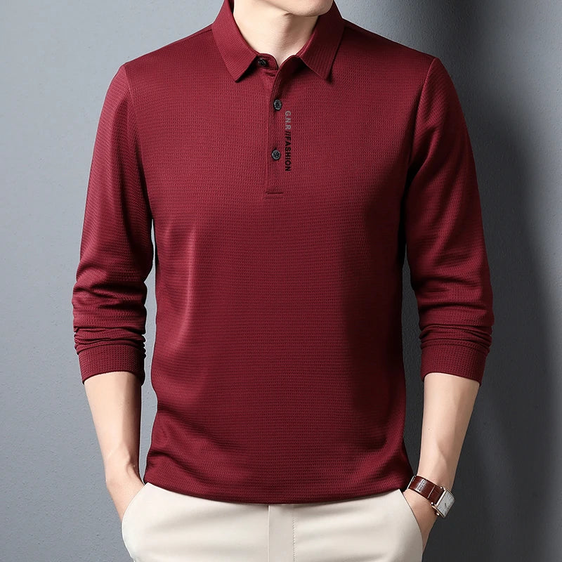 Polo Homme Manches Longues Texture Gaufrée Waffle Col Reversé Lettres Imprimées Casual Tendance – Top Polo Texturé Élégant Streetwear | Mode Homme Premium