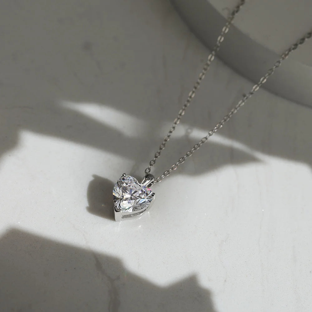 Collier Pendentif Cœur Argent S925 Zircon Cubique 8A – Éclat Diamant Taille Cœur | Chaîne Fine Luxe | Bijou Haut de Gamme Femme | Cadeau Premium