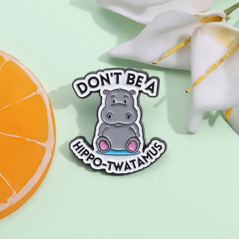Pin's Émail Animaux Cartoon – Pingouin, Grenouille, Lapin & Chat | Broche Métal Badge Lapel | Bijou Cadeau Tendance