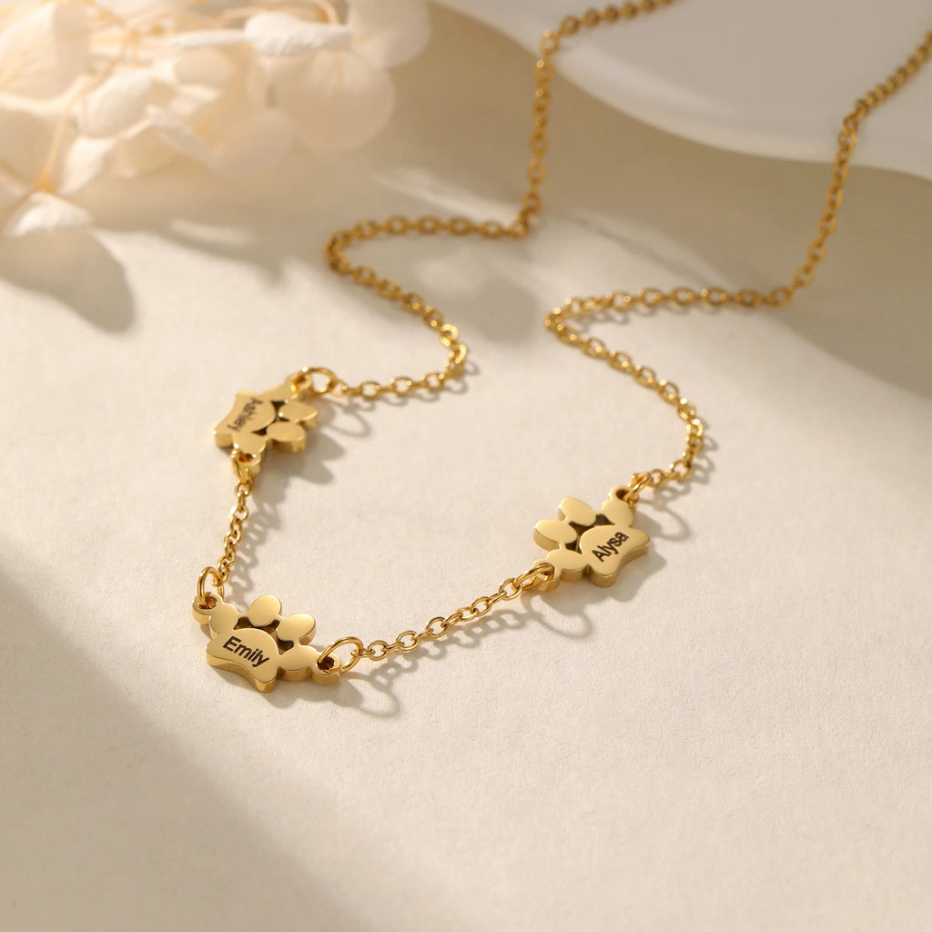Collier Patte de Chien Personnalisé Prénom – Pendentif Minimaliste Bijou Animal Famille