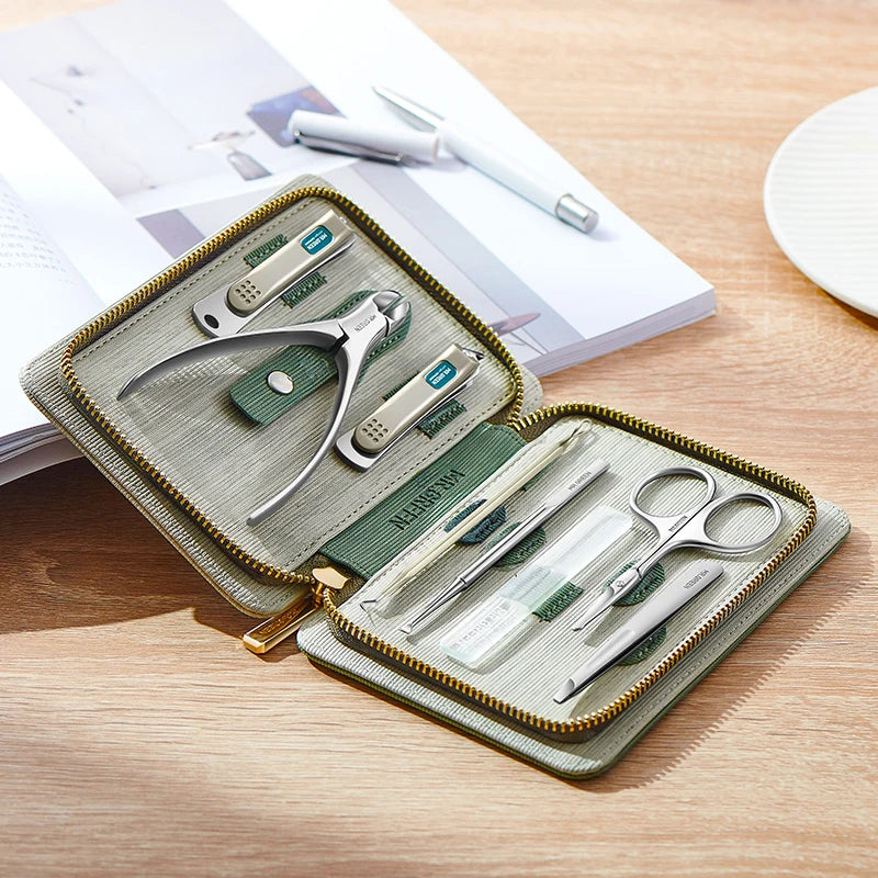 MR.GREEN Kit Manucure Coupe-Ongles Acier Inoxydable Professionnel – Outils Pédicure avec Étui de Voyage