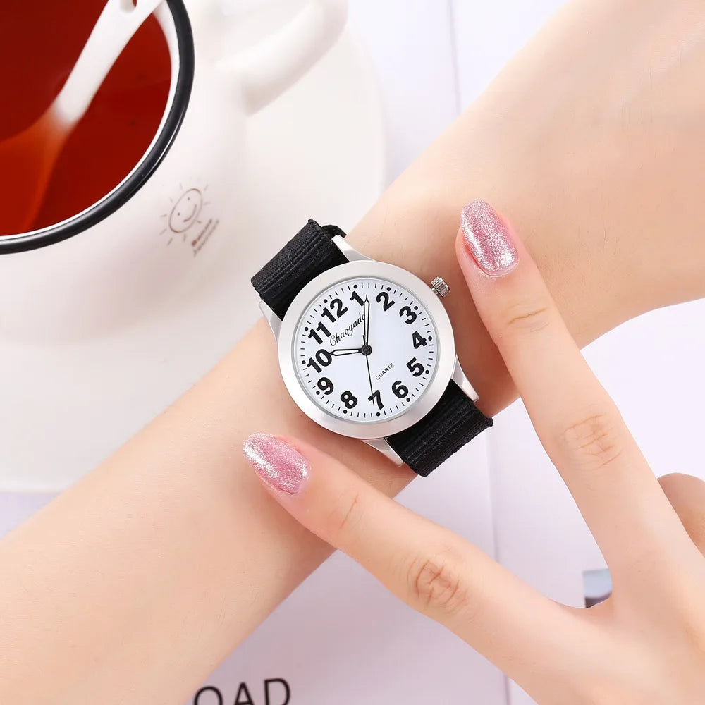 Montre Enfant UTHAI CQ26 Sport Quartz – Fille Garçon Lumineuse Étanche Cadeau
