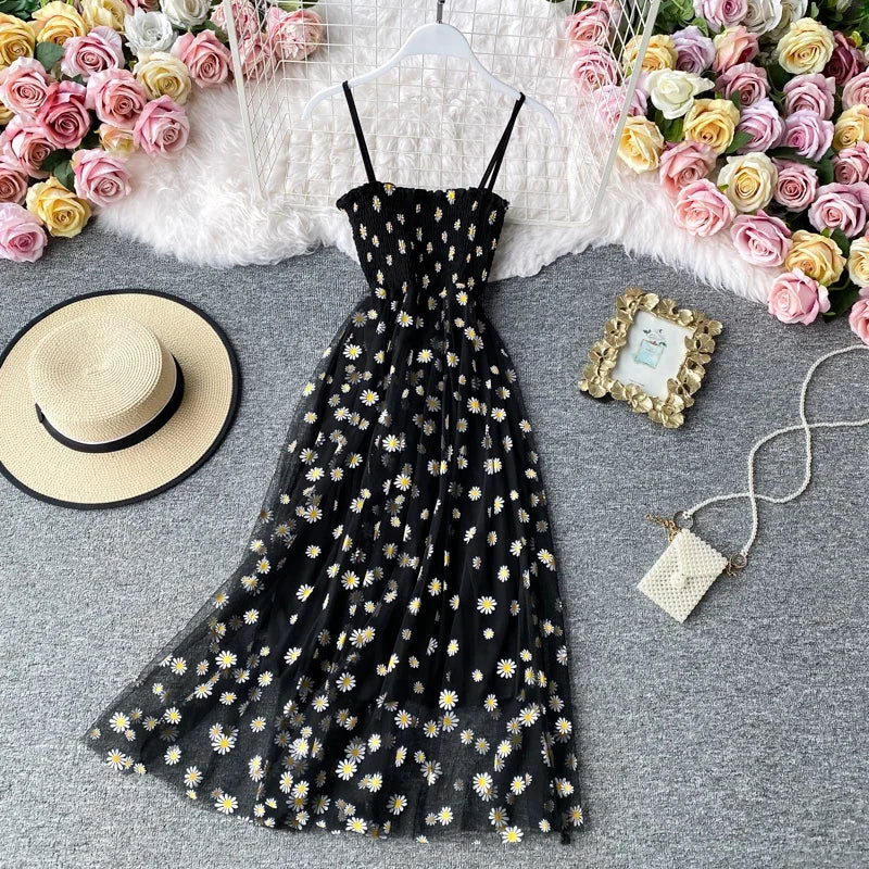 Langes Kleid Spitze Mesh Gänseblümchen-Print - Dünne Träger Gerafftes Sexy Korean Fashion Sommer