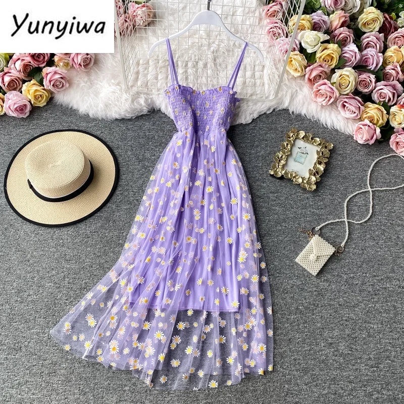 Robe Longue Dentelle Mesh Imprimé Marguerites - Bretelles Fines Fronces Sexy Korean Fashion Été