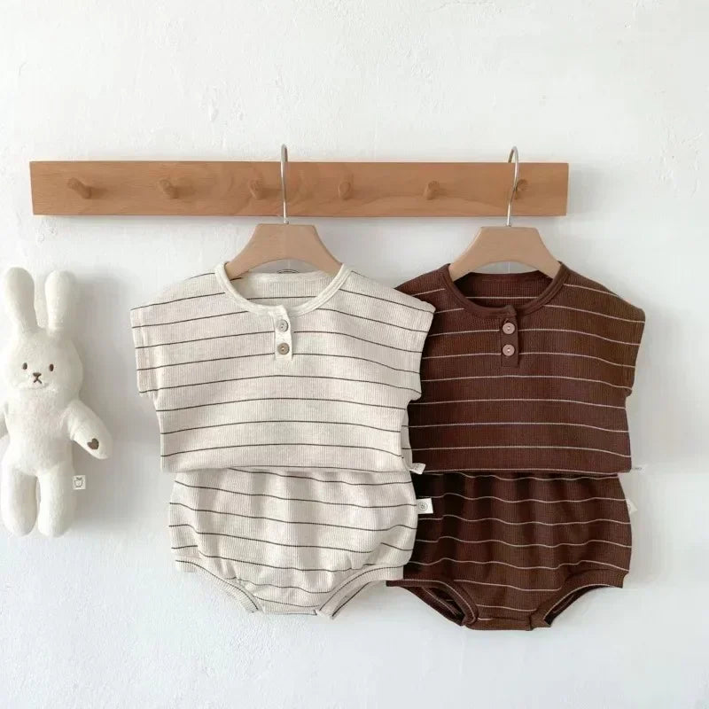 Ensemble 2 Pièces Bébé T-Shirt + Short Rayures Style Sportswear – Tenue Été Garçon Fille Douce