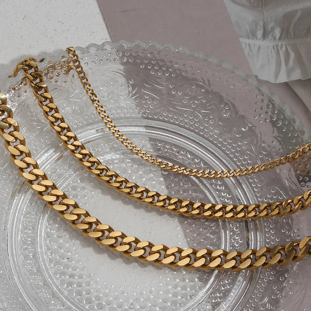 Bracelet Cuban Chain Plaqué Or 18k Acier Inoxydable 316L E.B.belle – Style Minimaliste Streetwear Unisexe | Bijou Homme & Femme Tendance & Anti-Ternissement