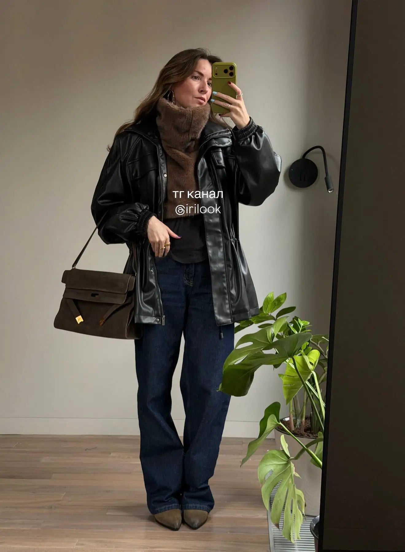 Sac Carré Femme Cuir Suède Luxe – Boucle Dorée Rétro Bandoulière Hiver Premium