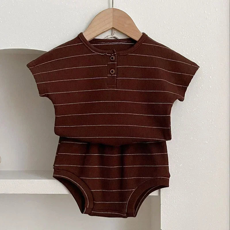 Ensemble 2 Pièces Bébé T-Shirt + Short Rayures Style Sportswear – Tenue Été Garçon Fille Douce