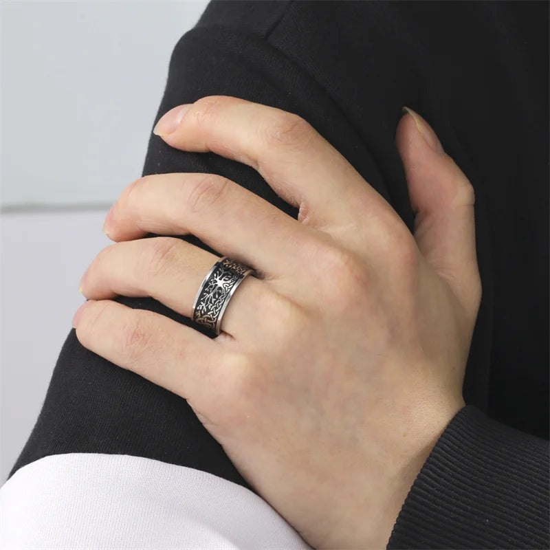 Bague Punk Acier Inoxydable Arbre de Vie Viking – Bague Couple Goth & Nordique | Bijou Homme & Femme | Cadeau Anniversaire & Fête Tendance