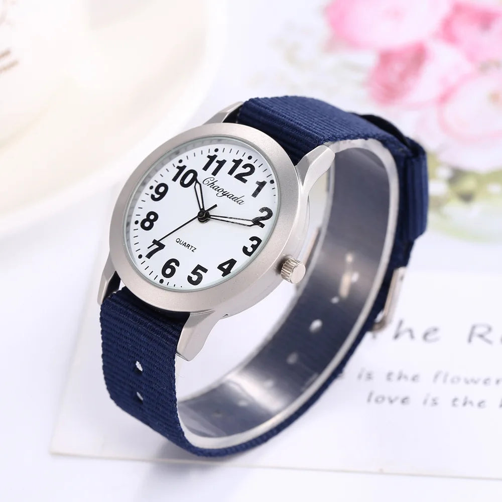 Montre Enfant UTHAI CQ26 Sport Quartz – Fille Garçon Lumineuse Étanche Cadeau