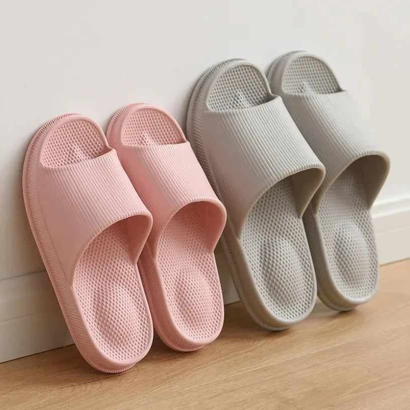 Tongs Cloud EVA Massage Unisexe – Semelle Douce Slides Intérieur Extérieur Été 2025