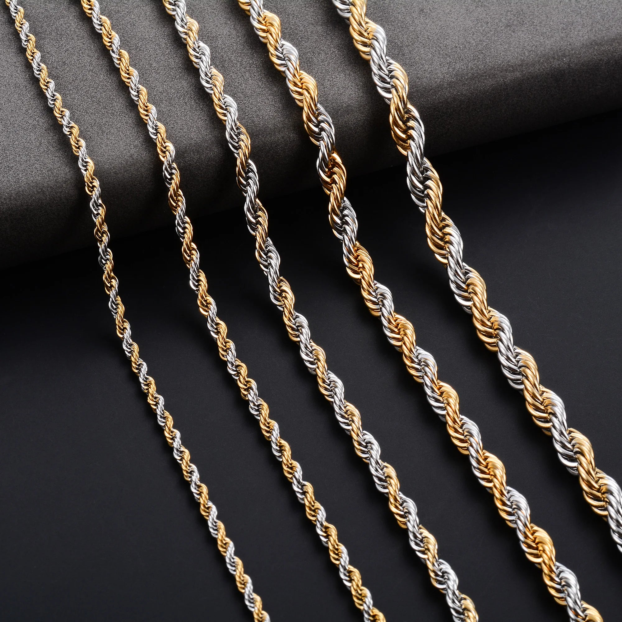 Collier Chaîne Torsadée Corde Acier Inoxydable – Unisexe Punk Argent & Or | Ras-du-Cou & Longueur Variable | Bijou Mode Homme & Femme Tendance