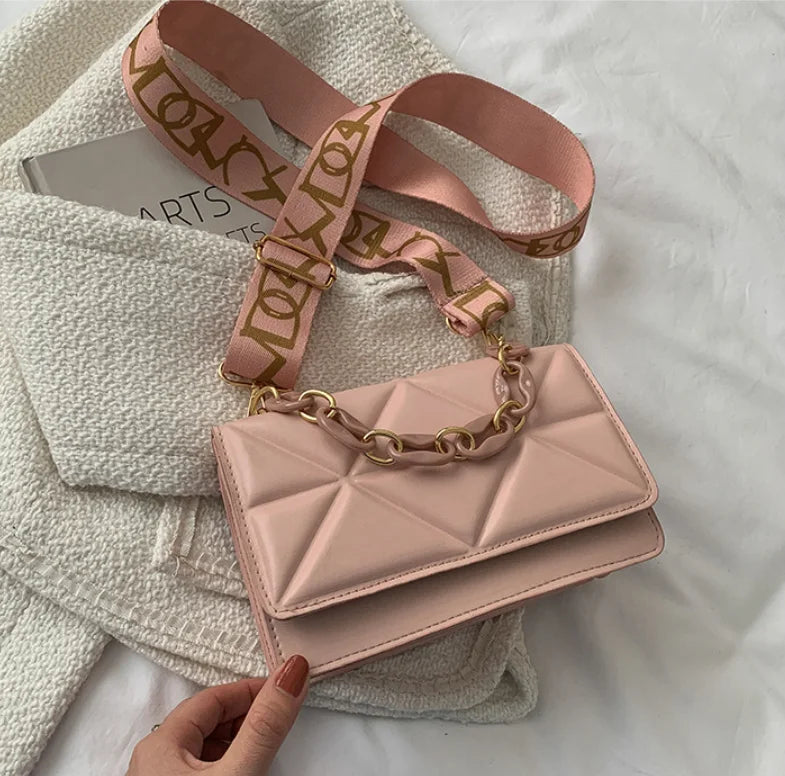 Sac Bandoulière Femme Chaîne Métal Logo – Pochette Crossbody Couleur Unie Fermeture Magnétique