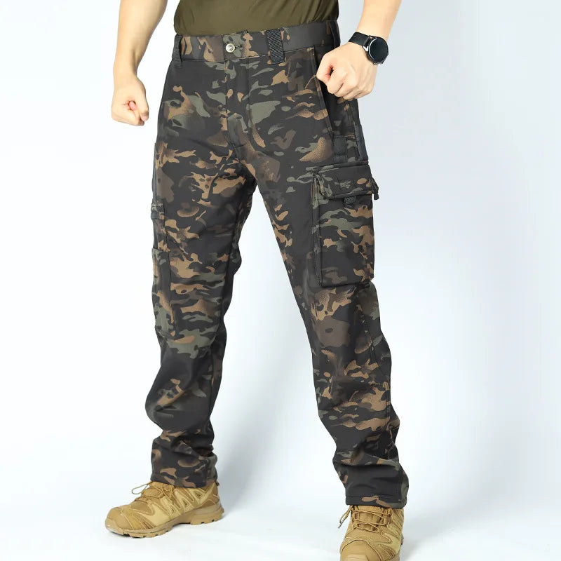 Herren Taktische Fleece Softshell Cargohose Multipocket Outdoor Wandern Sport Militär Warm Herbst Winter Arbeit – Premium Tactical Hose Allrounder | Outdoor Mode Premium Herren