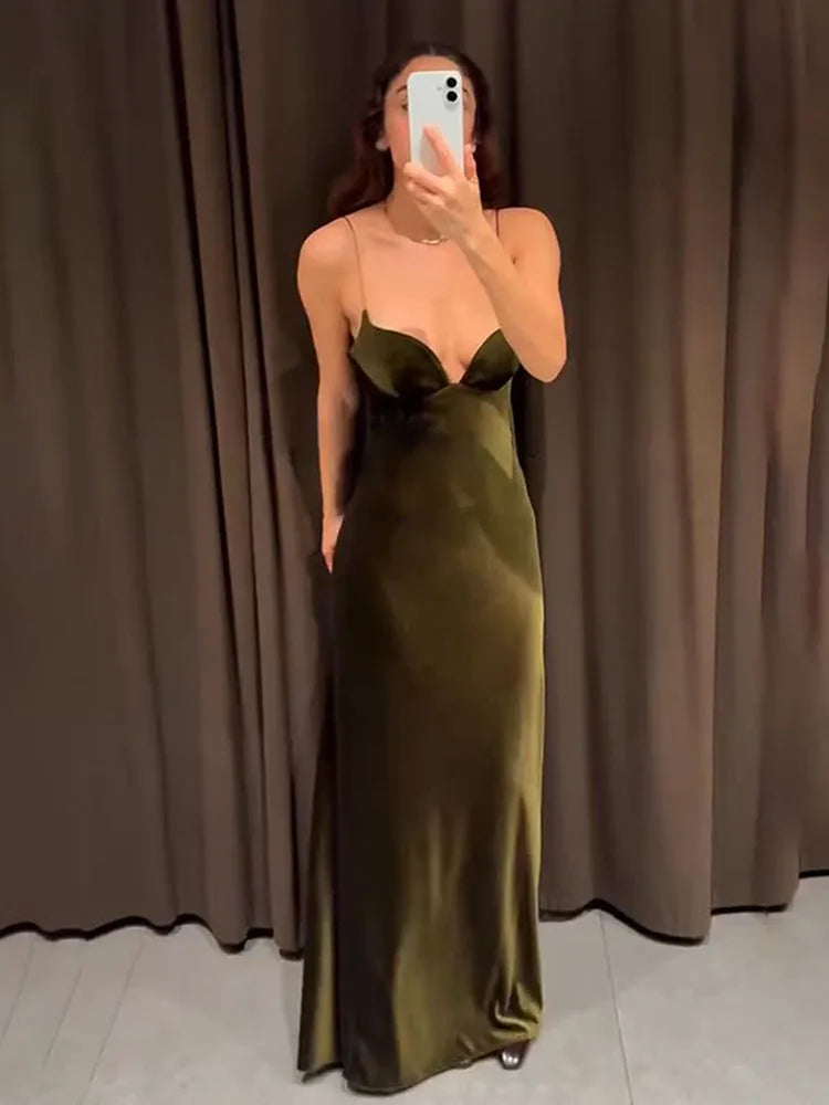 Robe Longue Femme Satin Rouge Col V Bretelles Sans Manches – Fermeture Dos Zip Élégante | HH Été 2025
