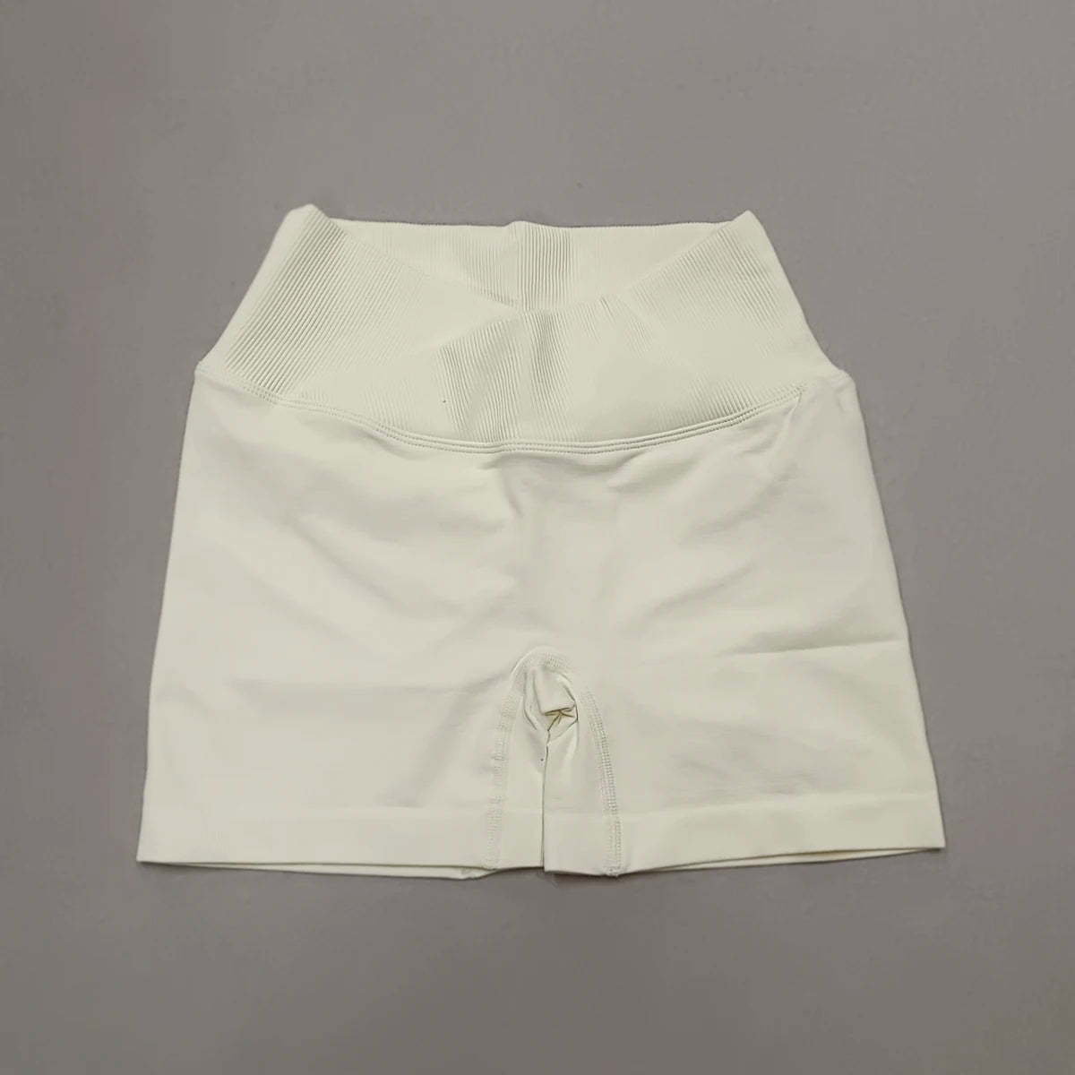 Short Yoga Femme Taille Haute Croisée Gainant Fessier Gym Running Fitness – Short Sport Sculptant Élastique | Mode Athleisure