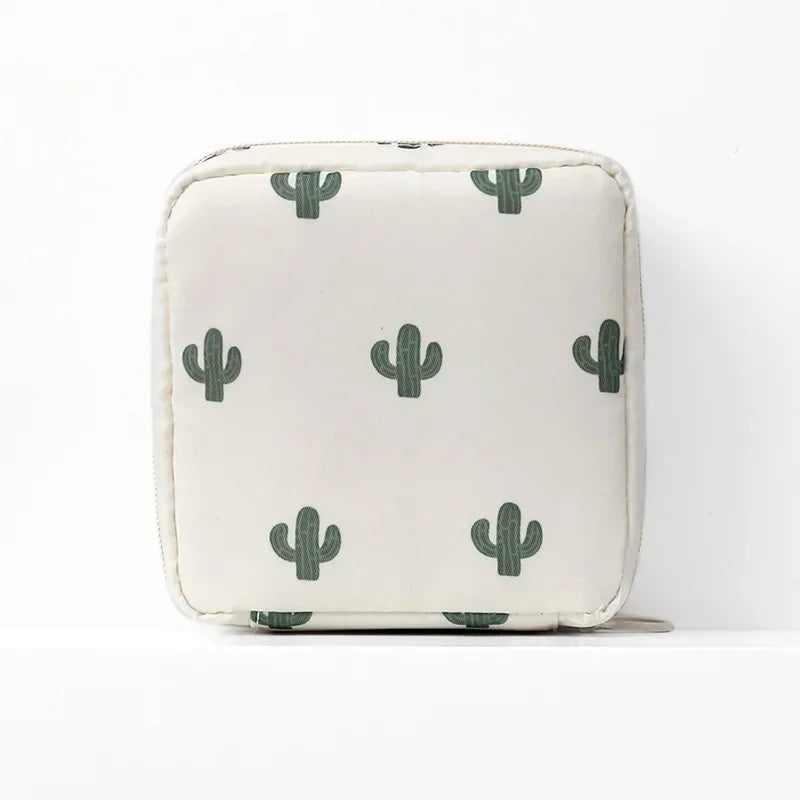 Mini Trousse Cosmétique Zippée Femme – Serviettes Hygiéniques, Rouge à Lèvres & Voyage | Pochette Monnaie & Écouteurs
