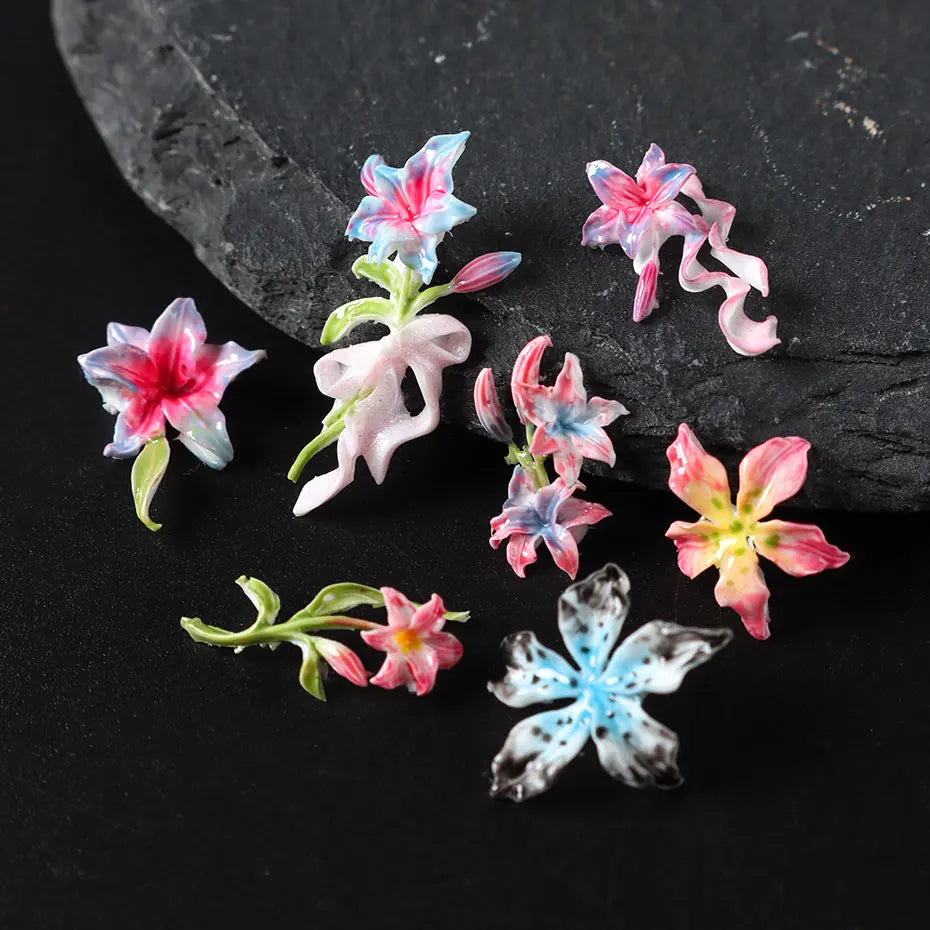 3D-Nailartform „Elegante Lilie“ – Blumen-Stamping im koreanischen Frühlings-Sommer-Stil