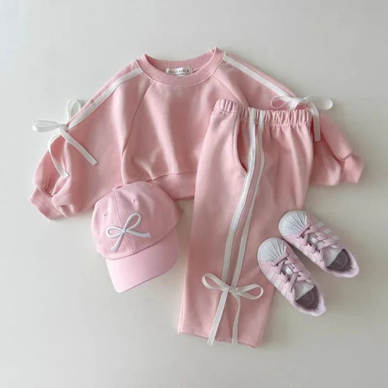 MILANCEL Mädchen-Set Hoodie mit Schleife + Hose 0-5 Jahre – Sportlicher Pullover Herbst 2-teilig
