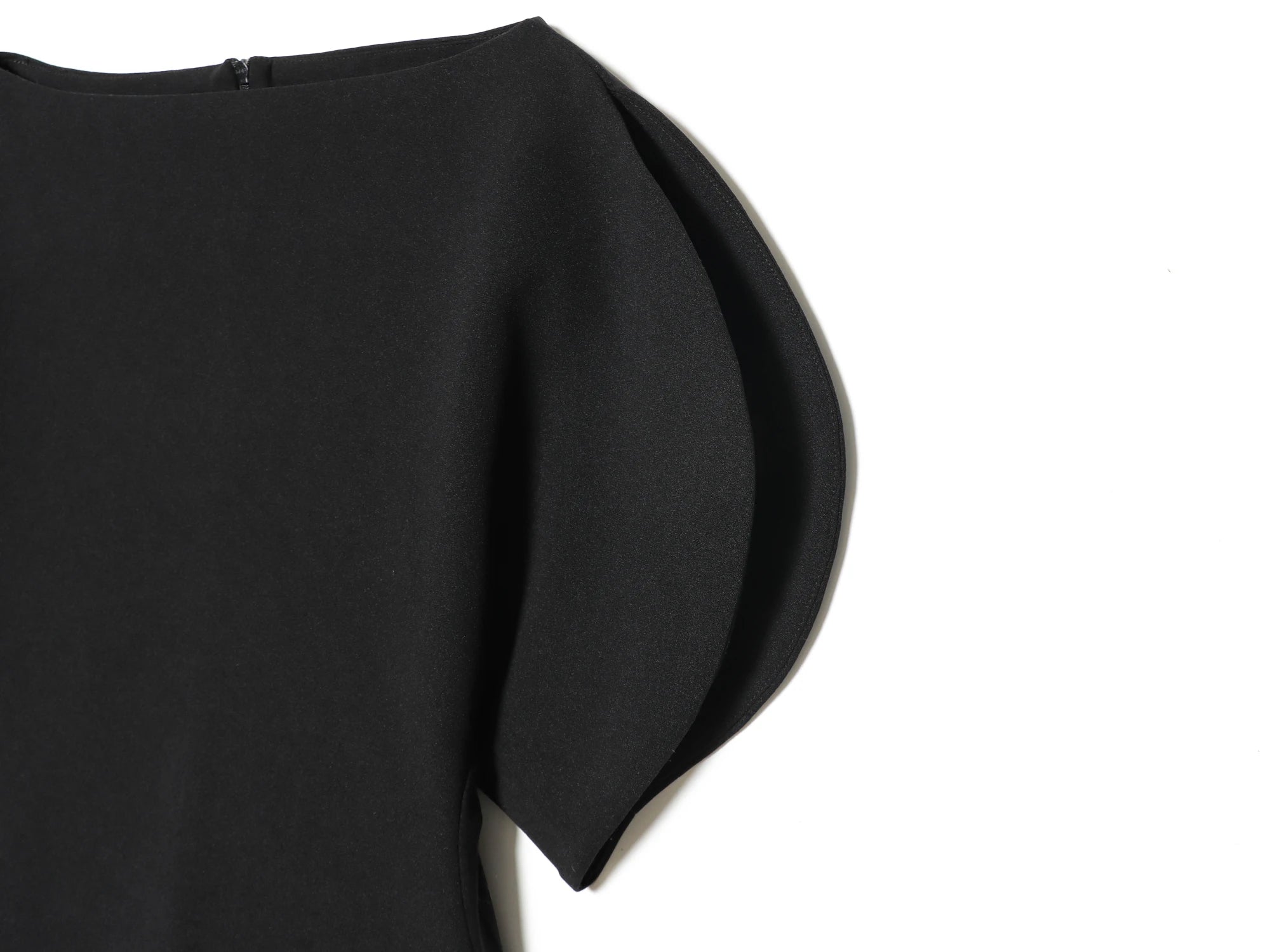 Blouse Noire Vintage Femme – Manches Bouffantes Courtes & Ourlet Asymétrique | Chic Tendance Printemps 2026