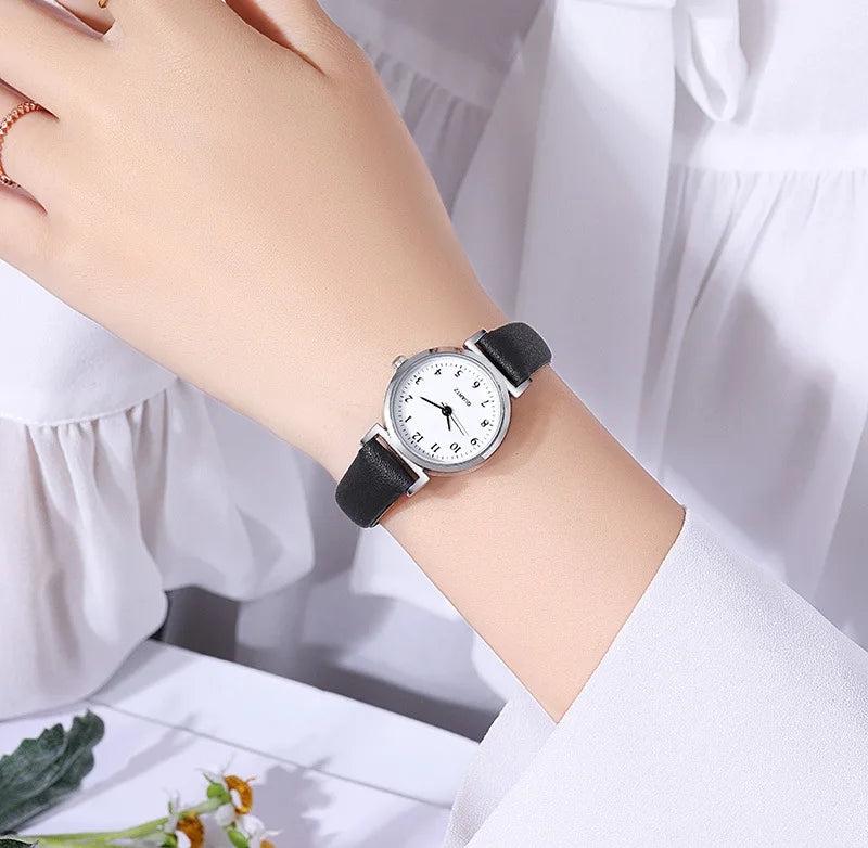 Montre Femme Simple Ronde Quartz Bracelet Cuir – Élégante Minimaliste Cadeau