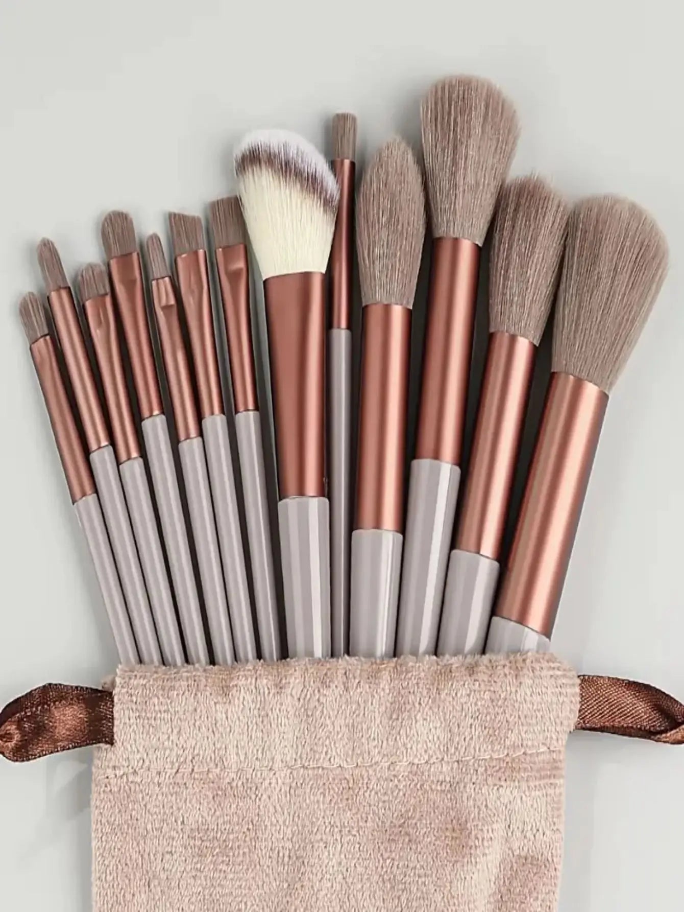 Set Pinceaux Maquillage Professionnel – Fond de Teint, Poudre, Fard à Paupières & Kabuki | Ultra-Doux & Précis