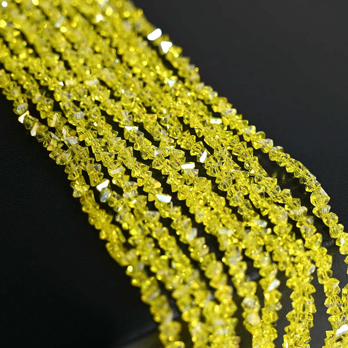 Lot 120 Perles Cristal Autrichien Triangles 4mm — Intercalaires DIY Bracelet Collier