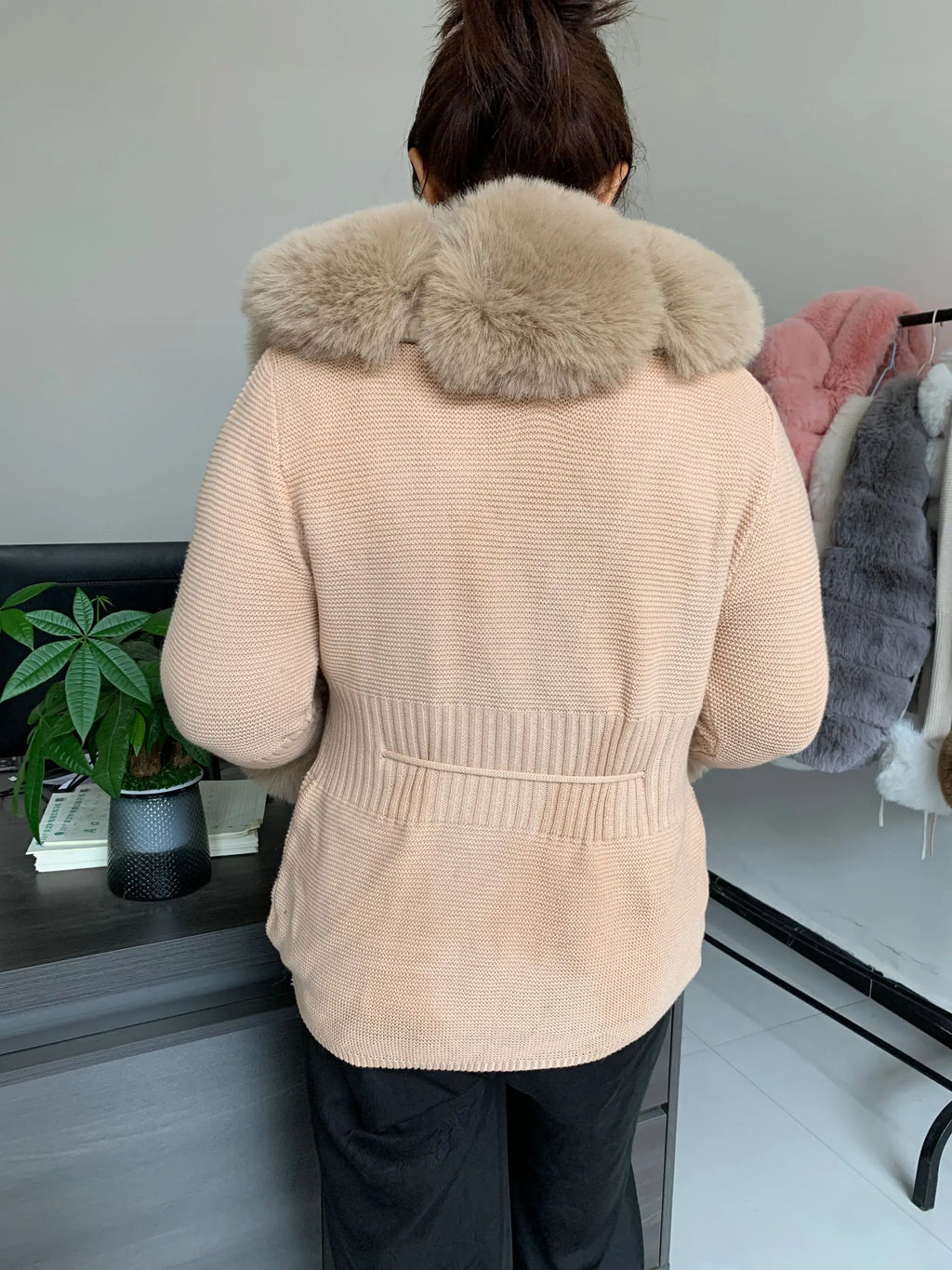 Damen Cardigan Strick Kragen Kunstpelz Fuchs Elegant – Chic & Luxuriöser Pullover Mantel | Frühling Herbst