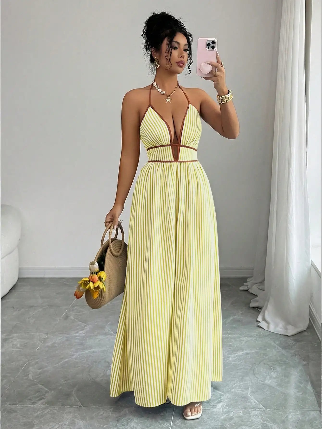 Robe Maxi Rayée Col Plongé Halter - Style Vacances & Plage Premium