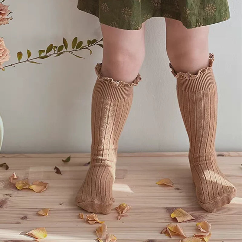 Chaussettes Hautes Fille à Volants Dentelle Fleur – Coton Doux Princesse 0-8 Ans