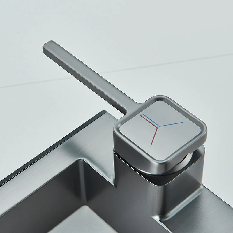 Robinet Lavabo Digital LED Gris – Affichage Température, Lumière LED, Mitigeur Eau Chaude & Froide | Salle de Bain High-Tech