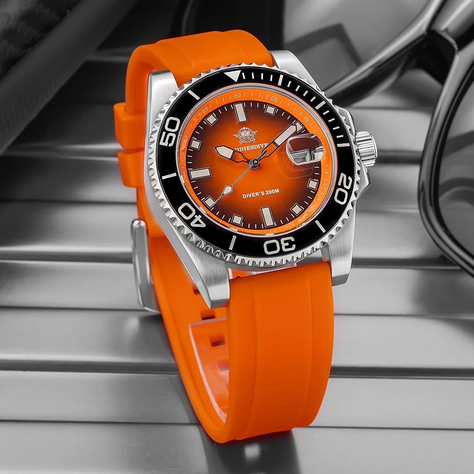 Montre Homme ADDIESDIVE AD2089 Quartz 2025 – Super Lumineuse Étanche 200M Silicone Luxe