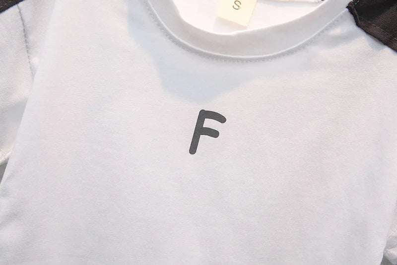 Ensemble 2 Pièces Bébé Garçon Été T-Shirt Imprimé Lettres + Short Cargo Coton – Tenue Fashion Infant