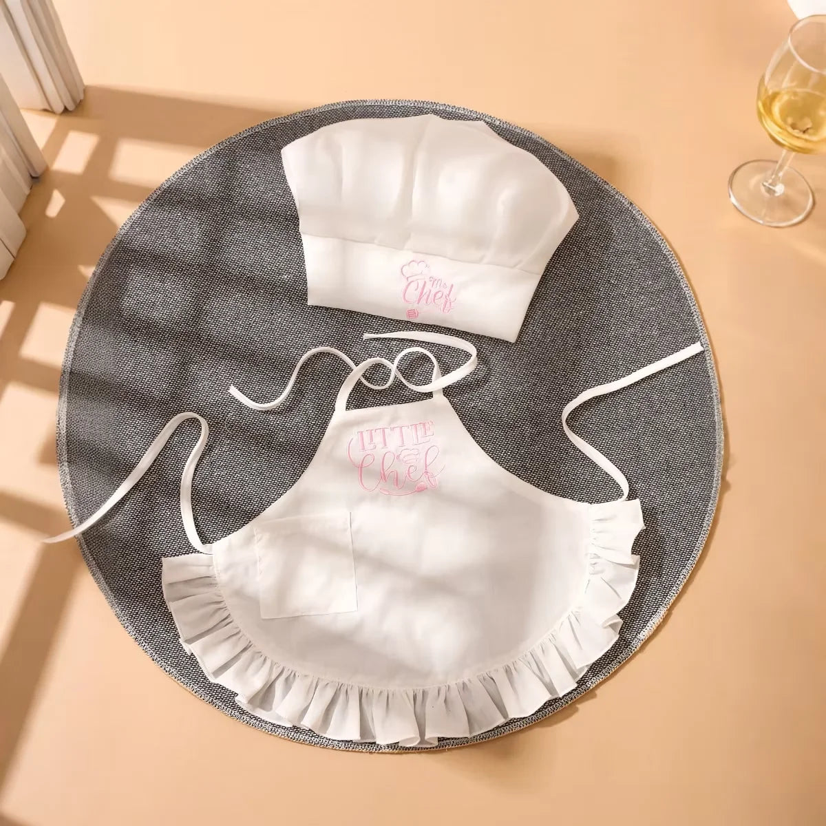 Kit Photo Nouveau-Né Petit Chef – Tablier + Toque Brodés Unisexe Séance Photo Bébé 2 Pièces