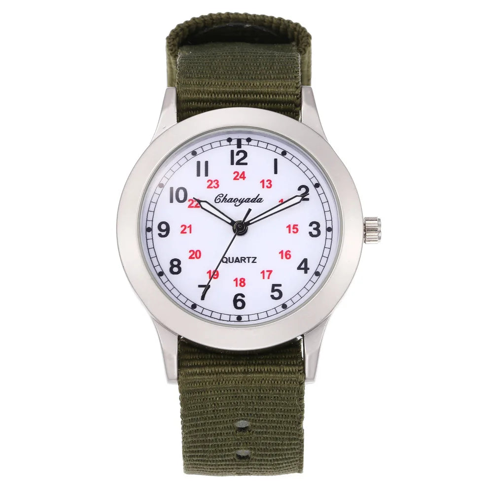 Montre Enfant UTHAI CQ26 Sport Quartz – Fille Garçon Lumineuse Étanche Cadeau